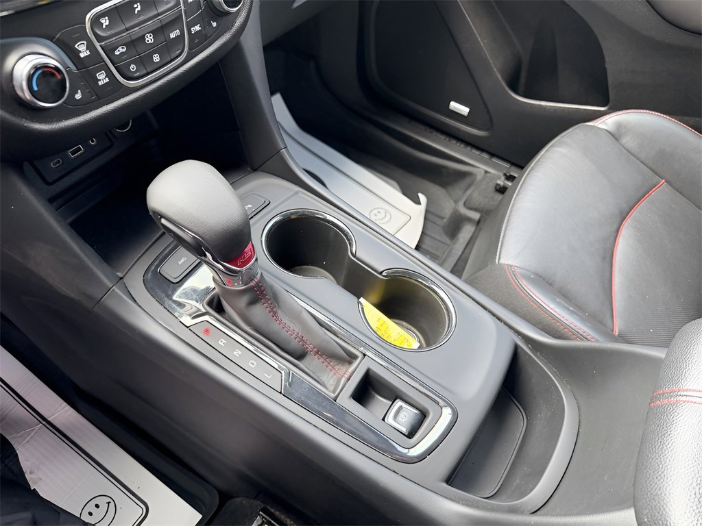 Used 2022 Chevrolet Equinox RS w/ RS Leather Package image 21