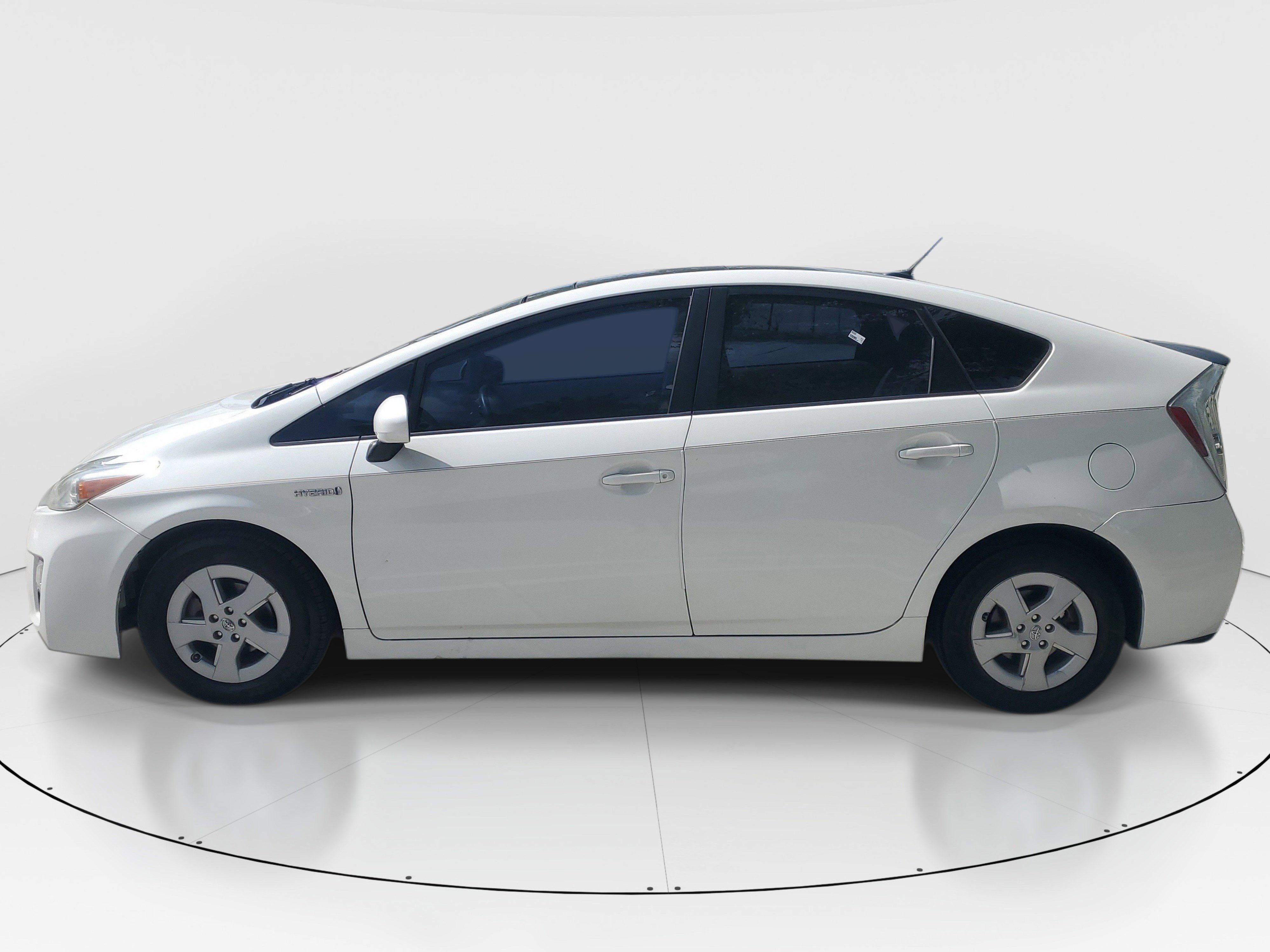 Used 2011 Toyota Prius Three w/ Solar Roof Pkg FWD image 6
