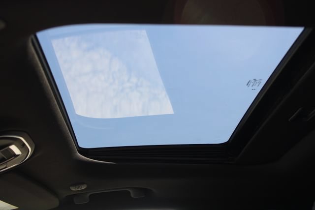 Used 2025 Jeep Grand Cherokee Altitude RWD image 39