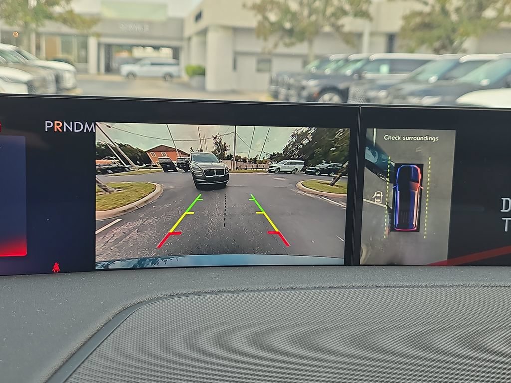 New 2027 Lincoln Navigator Premiere RWD image 21