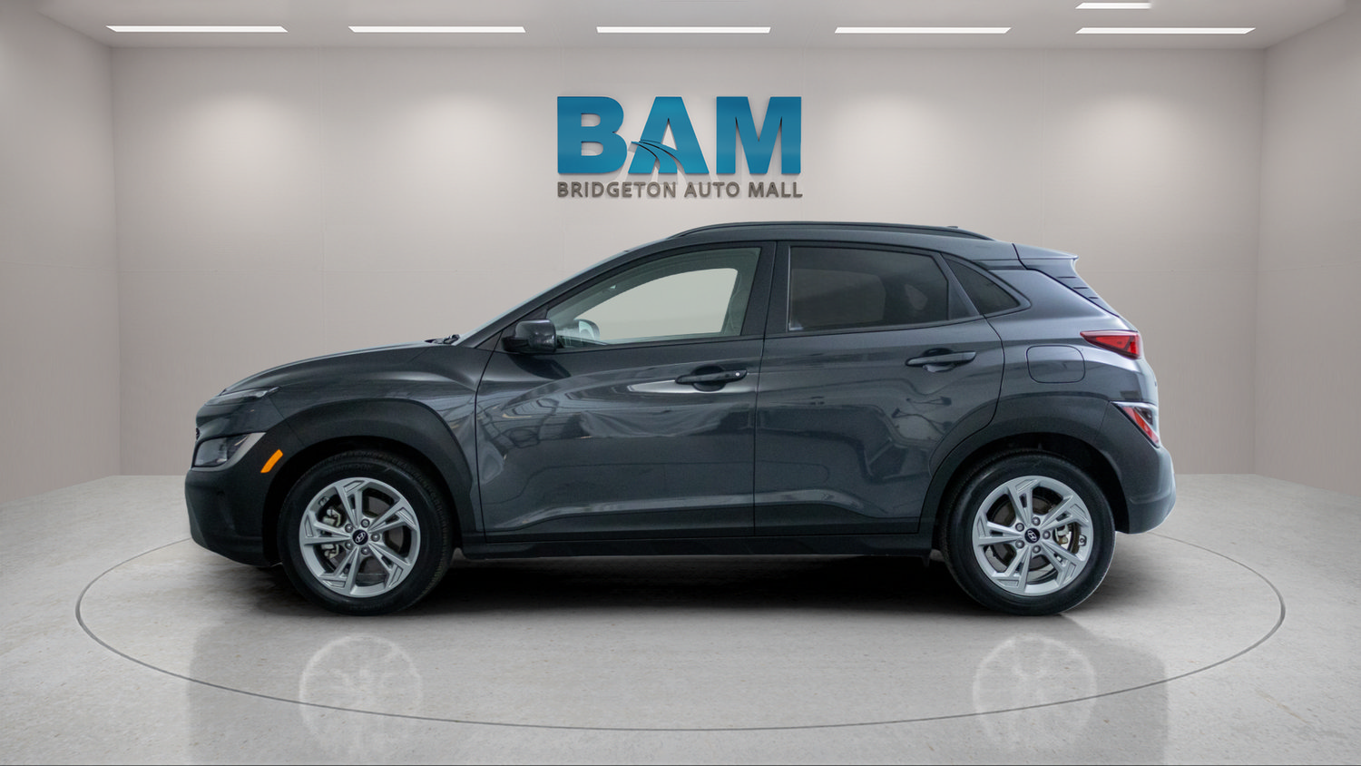 Used 2023 Hyundai Kona SEL w/ Cargo Package AWD/4WD image 4