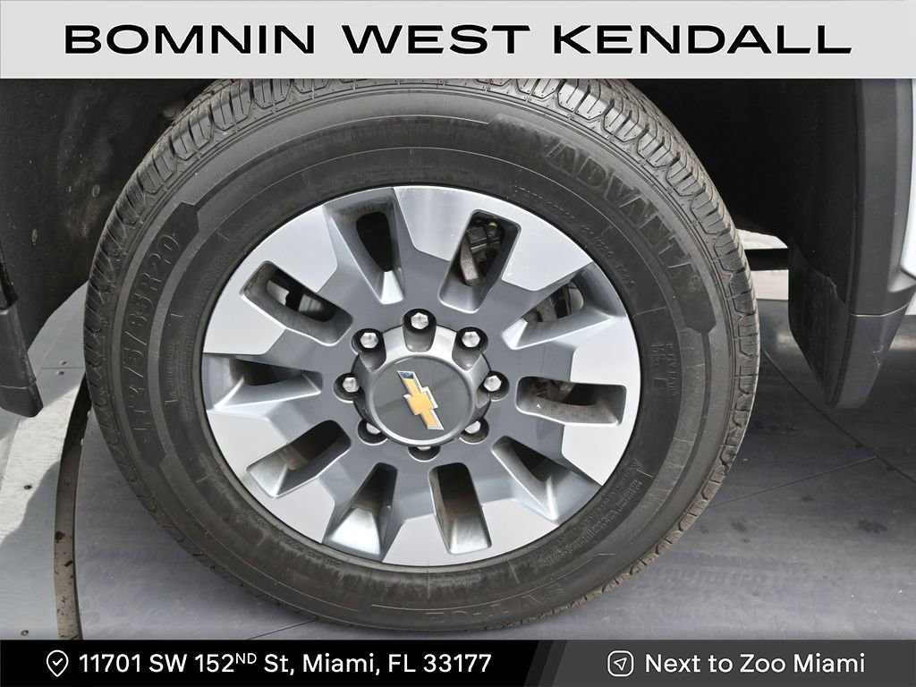 Used 2023 Chevrolet Silverado 2500 Custom w/ Custom Value Package image 9