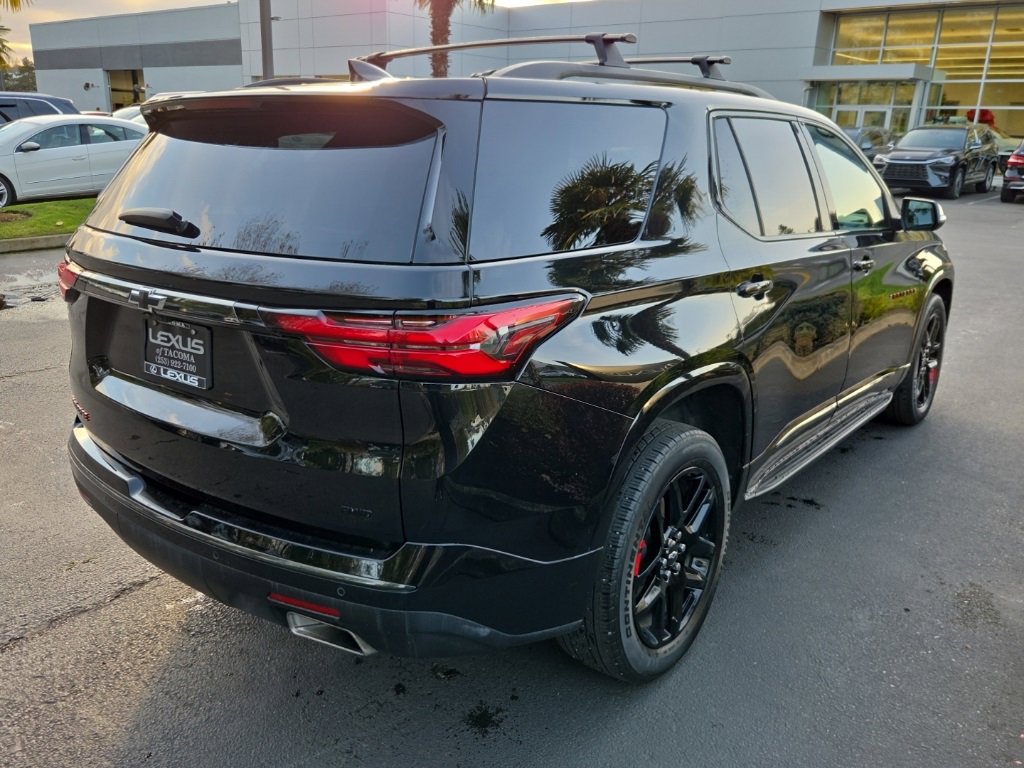 Used 2022 Chevrolet Traverse Premier w/ Redline Edition image 7