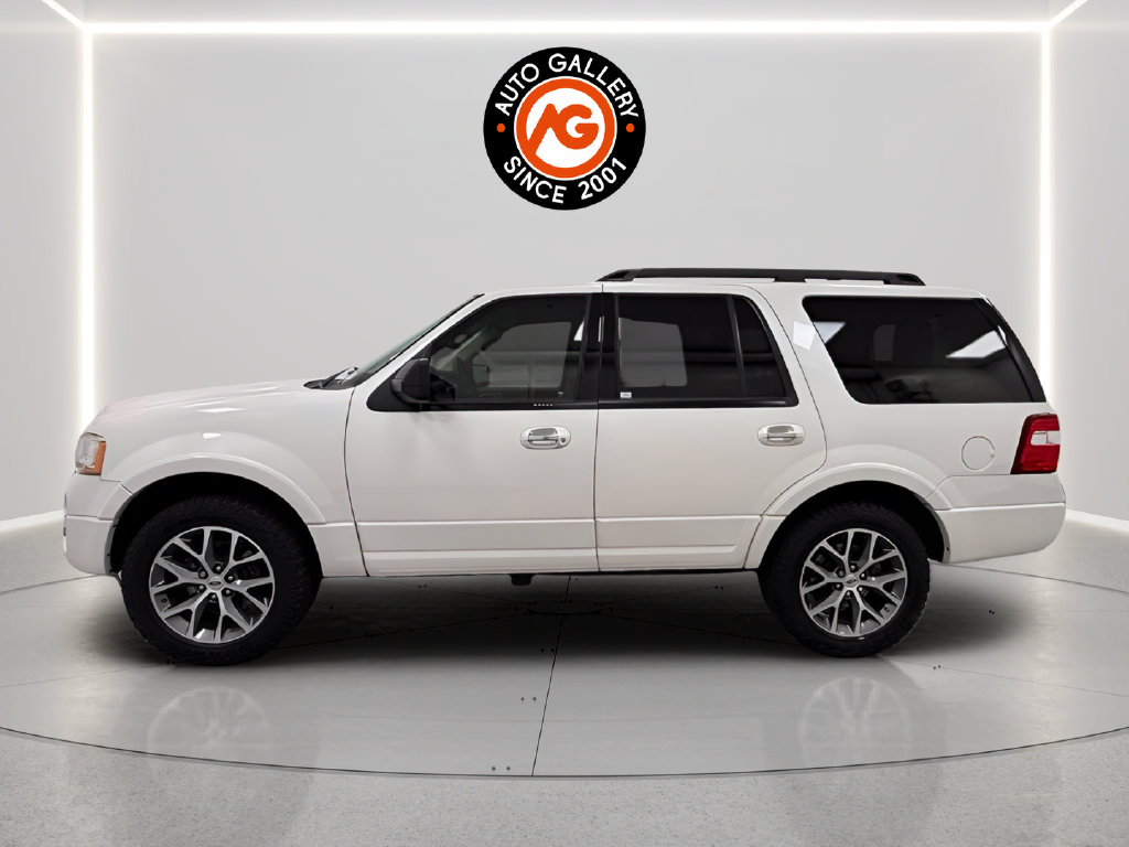 Used 2017 Ford Expedition XLT w/ Equipment Group 202A RWD image 4