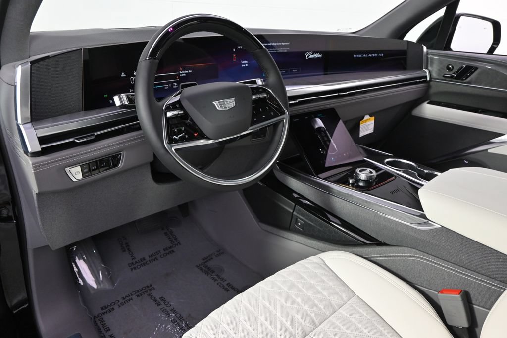 New 2026 Cadillac Escalade IQ Sport 1 w/ LPO, Floor Liner Package AWD/4WD image 12