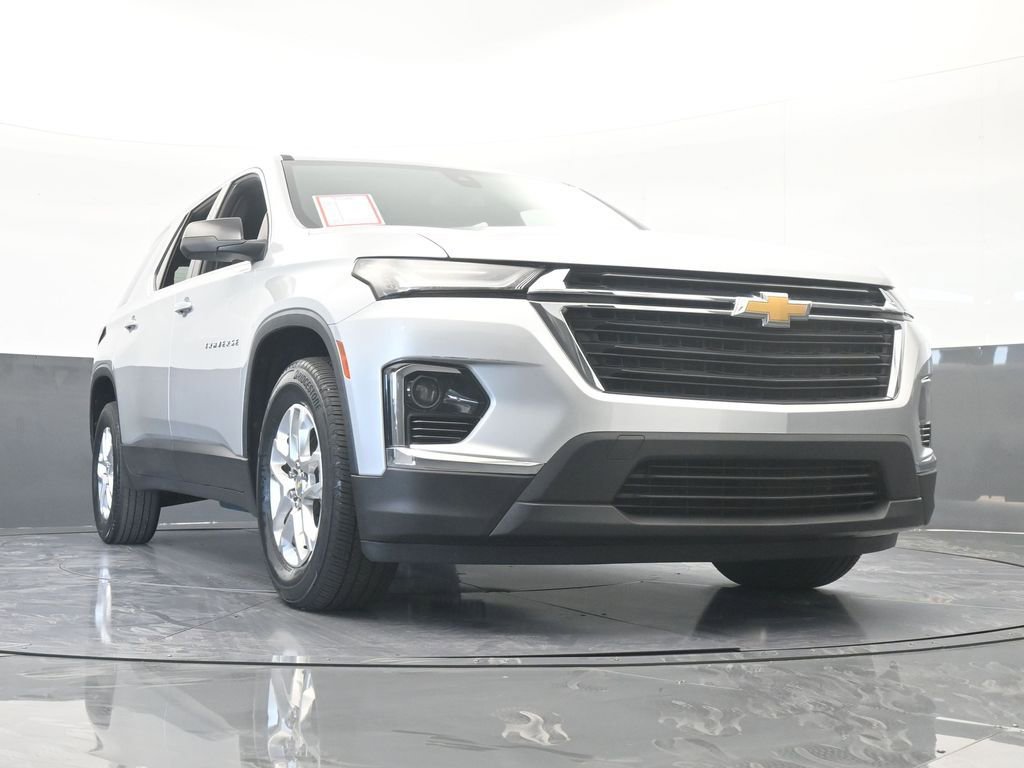 Used 2022 Chevrolet Traverse LS image 59