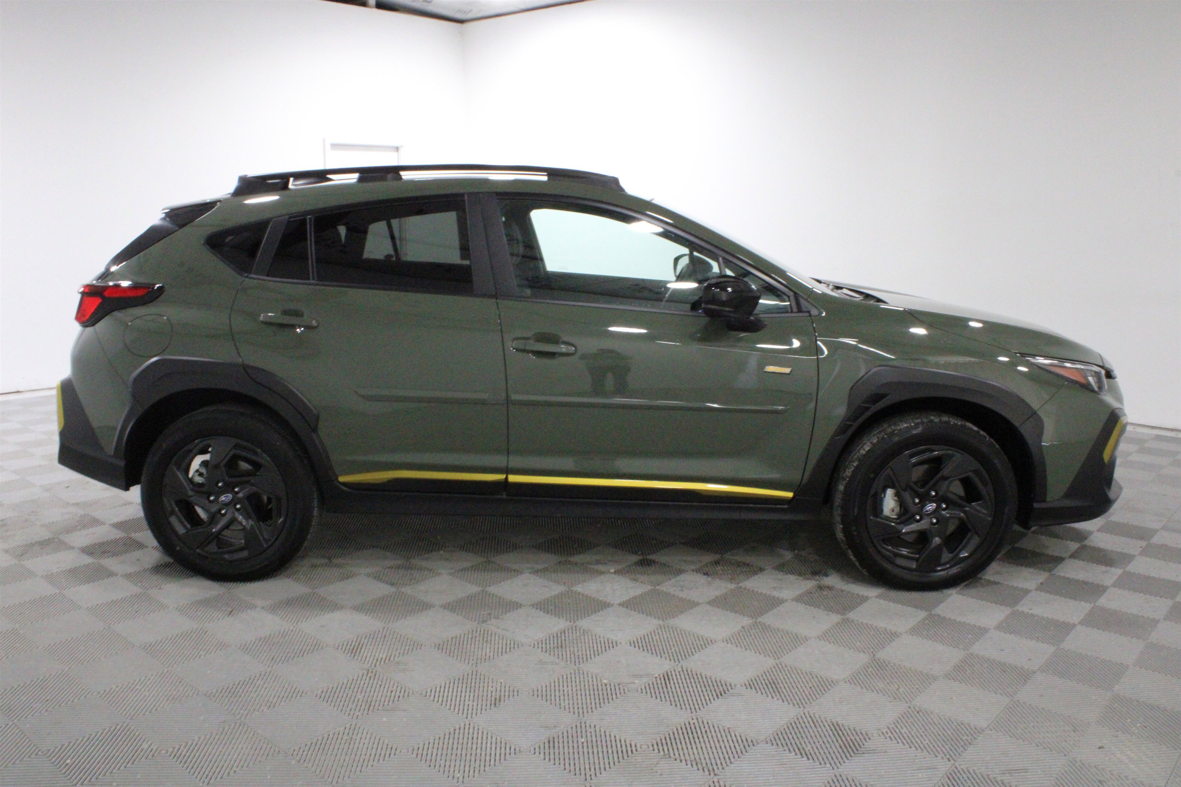 Used 2025 Subaru Crosstrek 2.5i Sport w/ Crosstrek Mirror Package AWD/4WD image 26