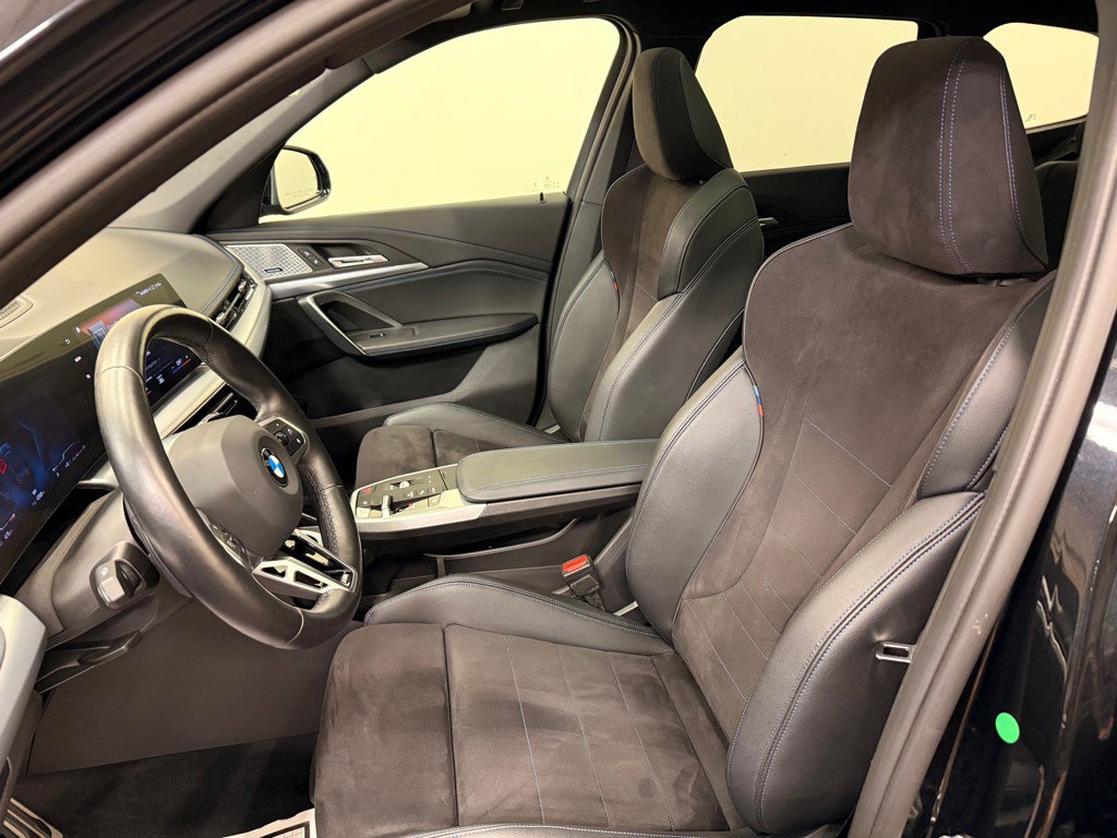 Used 2023 BMW X1 xDrive28i w/ Premium Package AWD/4WD image 8