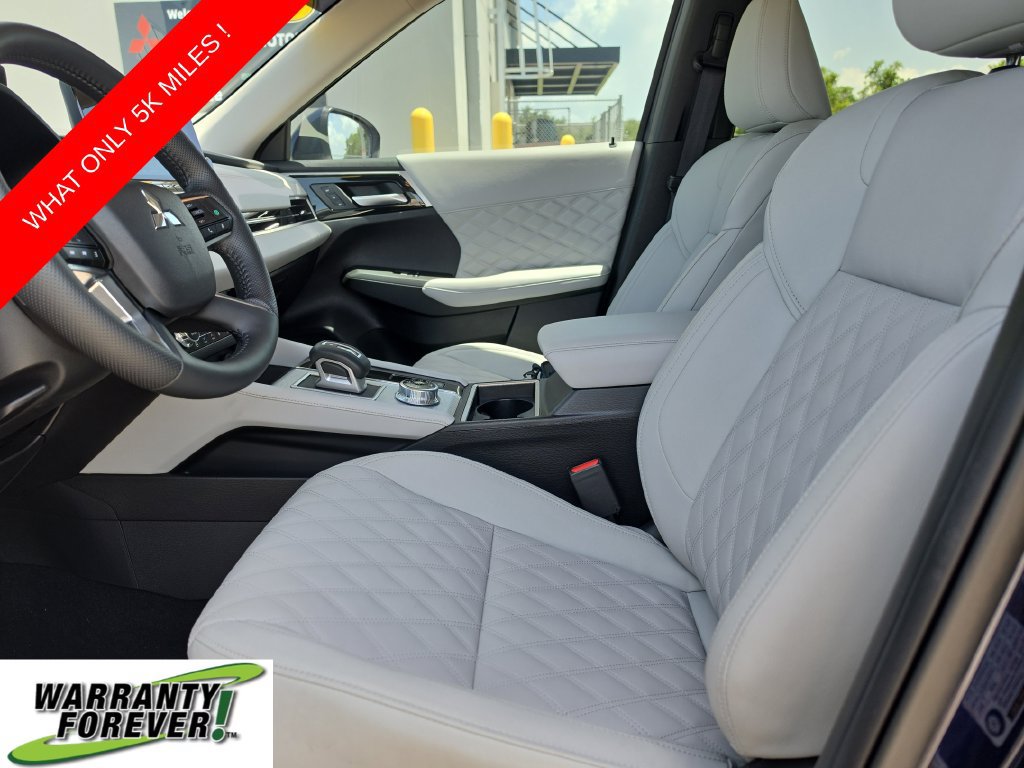Used 2025 Mitsubishi Outlander SEL Black Edition AWD/4WD image 18