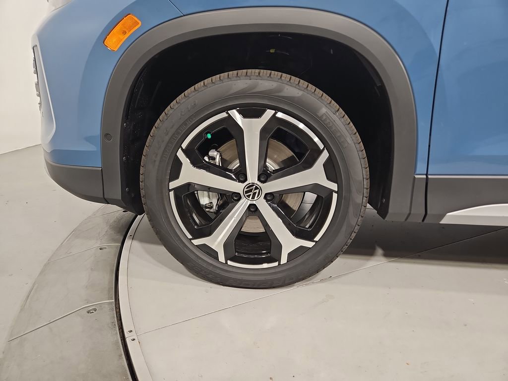 New 2026 Volkswagen Tiguan SE image 25