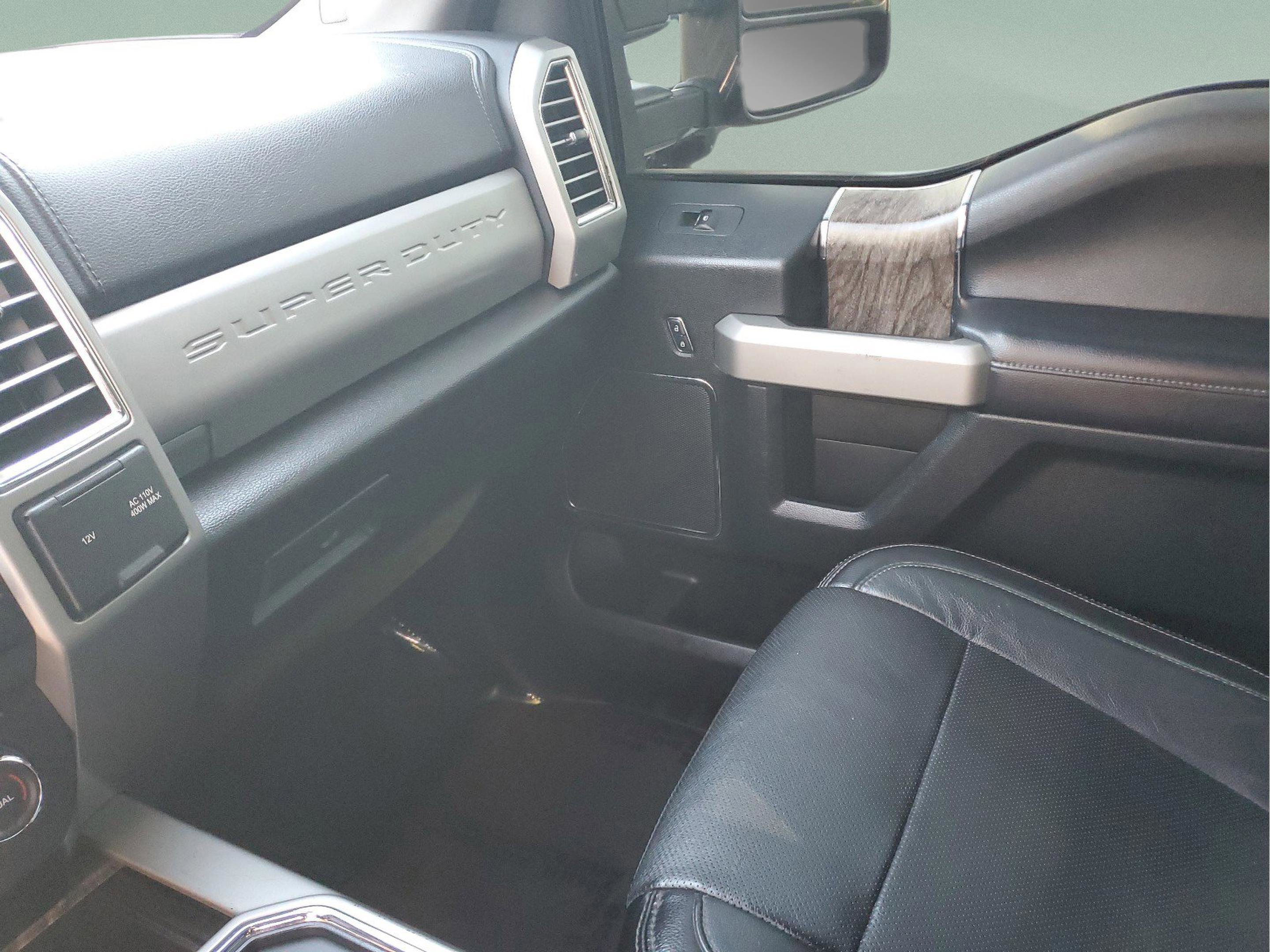 Used 2017 Ford F350 Lariat w/ Lariat Value Package image 20