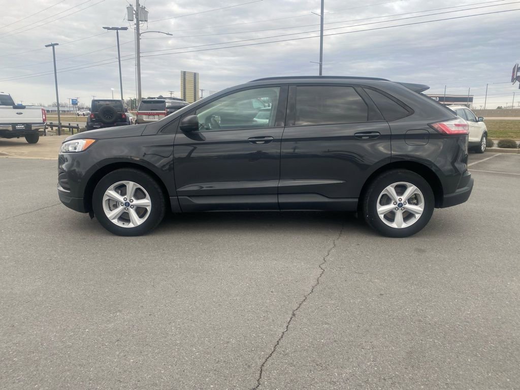 Used 2021 Ford Edge SE w/ Cargo Accessory Package image 4