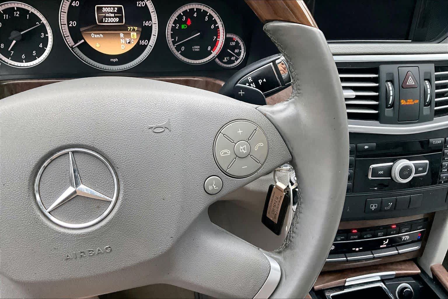 Used 2011 Mercedes-Benz E 350 Sedan image 24