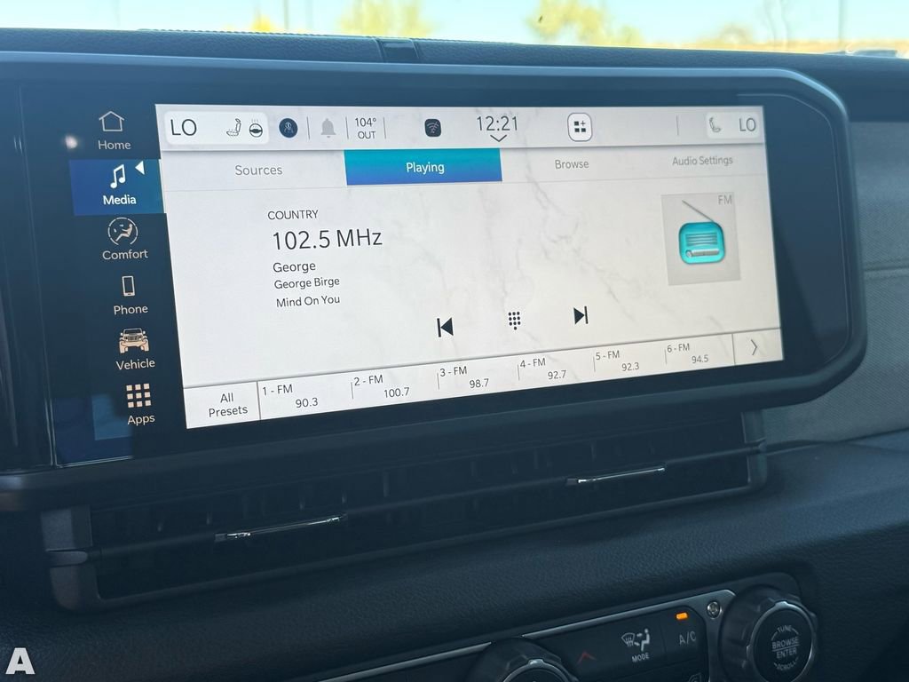 Used 2025 Jeep Wrangler Sport S image 20