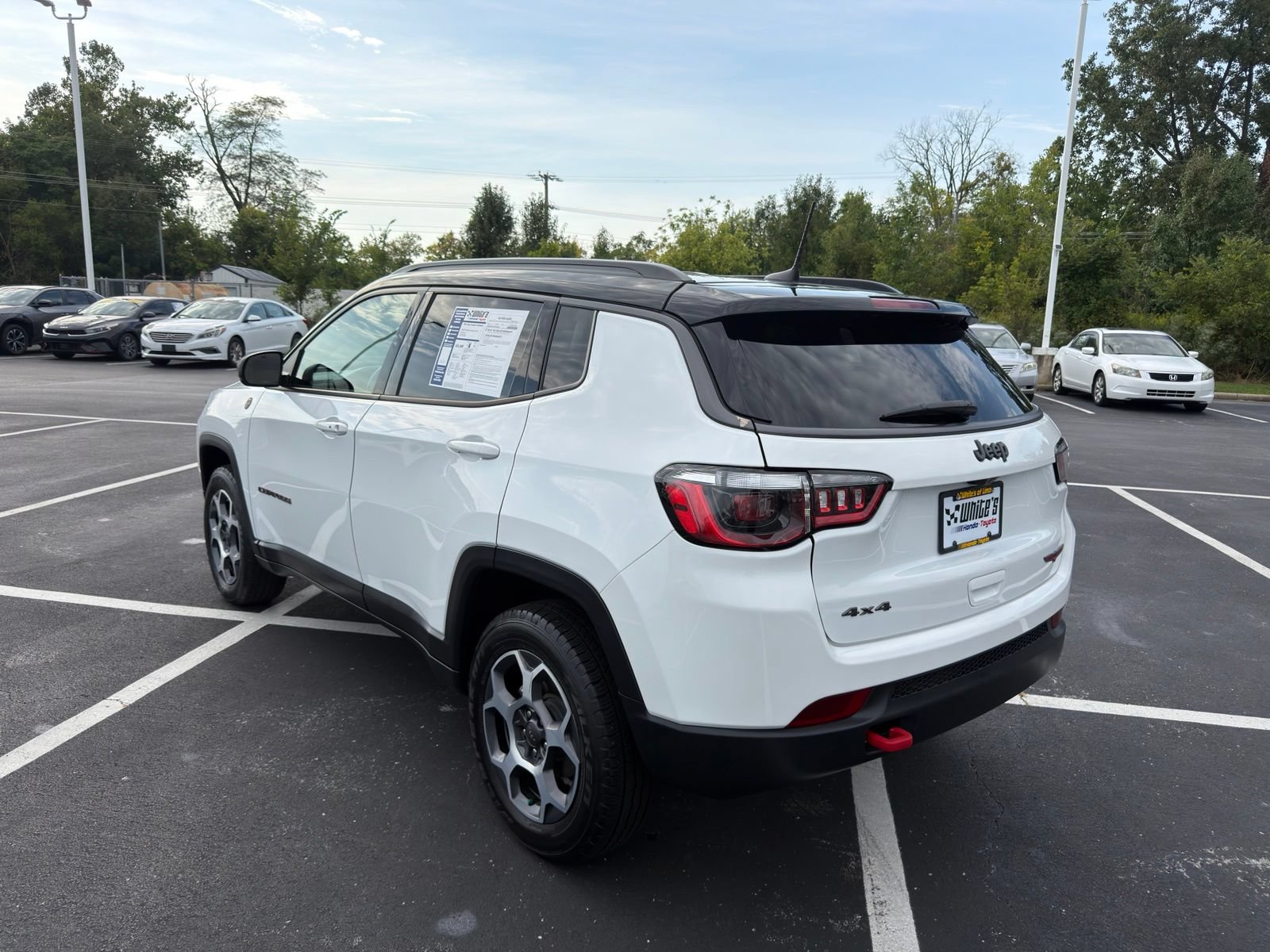 Used 2022 Jeep Compass Trailhawk w/ Trailhawk Convenience Group AWD/4WD image 4