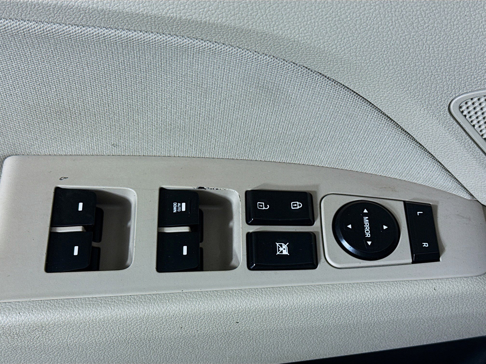 Used 2018 Hyundai Elantra SEL image 23