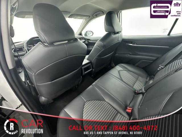 Used 2022 Toyota Camry SE FWD image 37