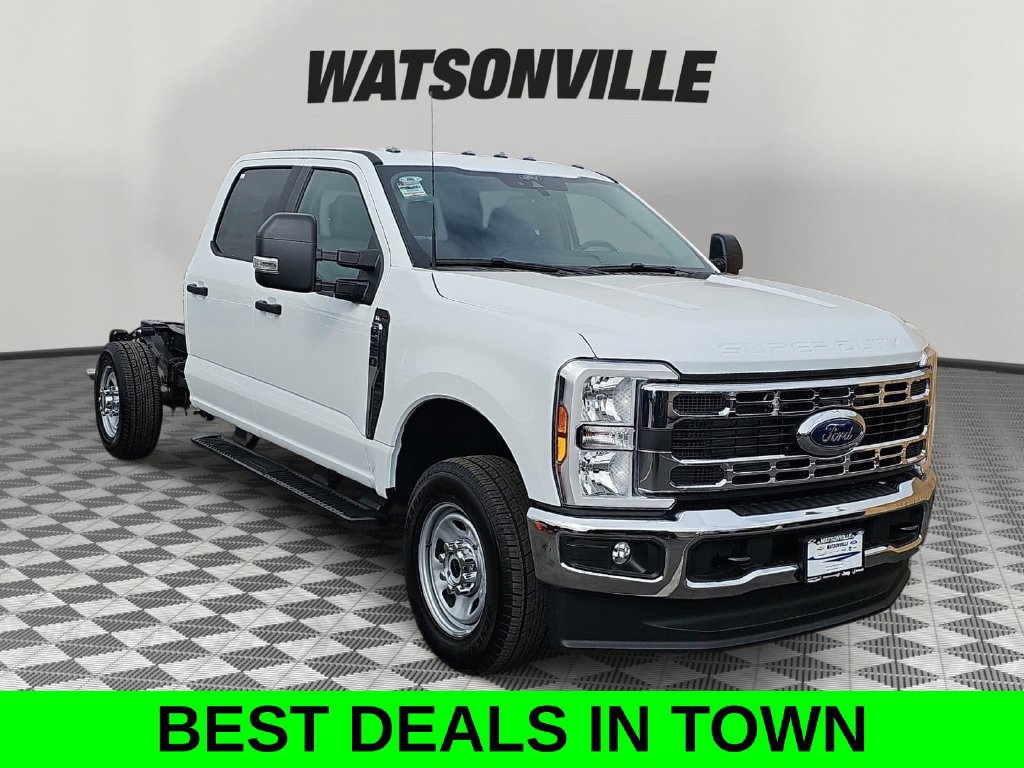 New 2026 Ford F350 XL w/ XL Chrome Package AWD/4WD 360° Tour