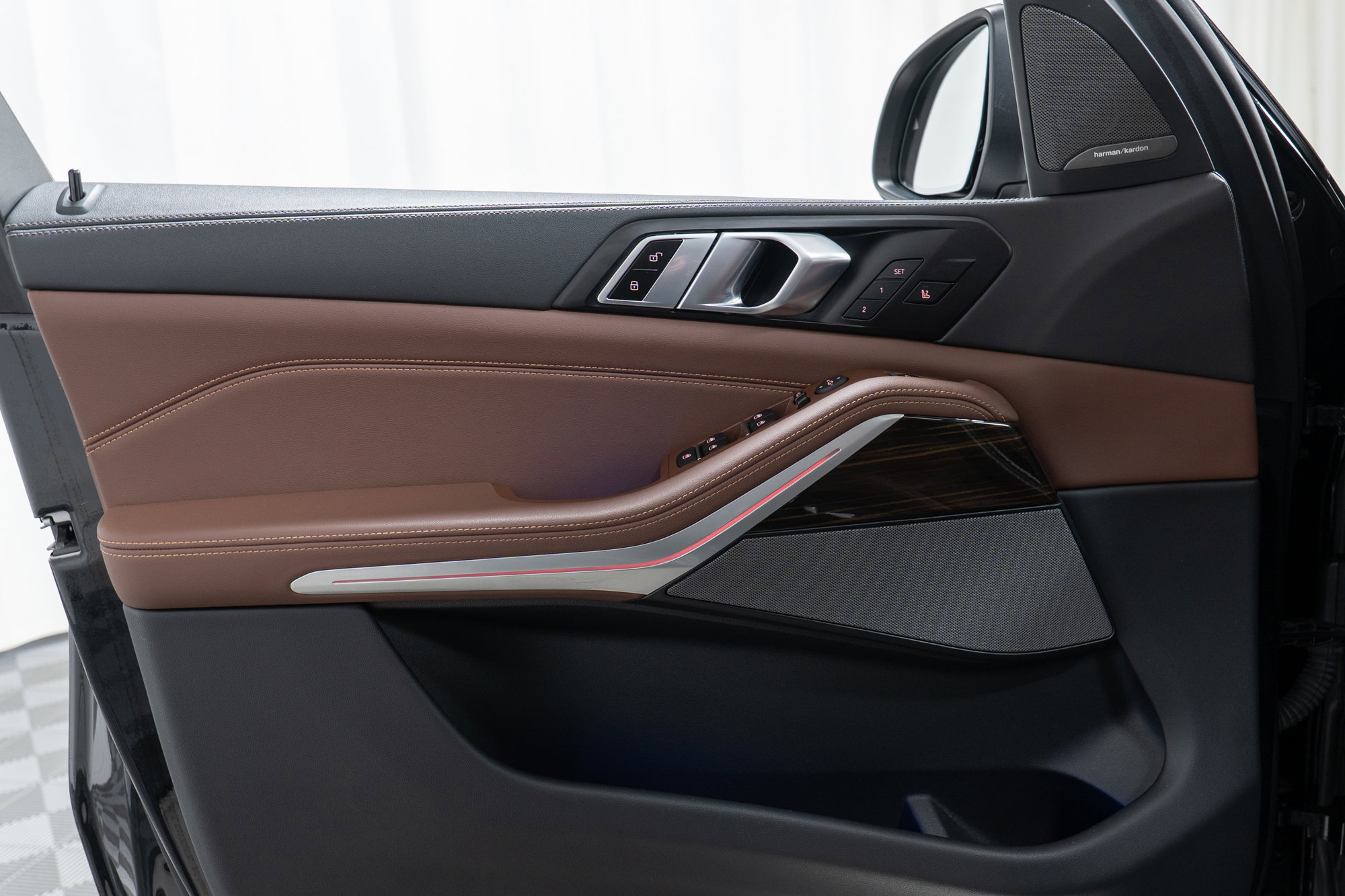 Certified 2024 BMW X5 xDrive40i w/ Premium Package image 11