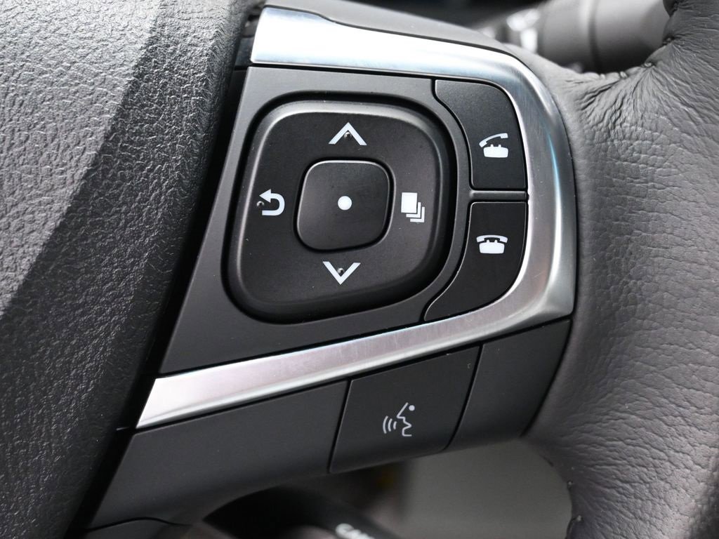 Used 2016 Toyota Camry XLE image 18