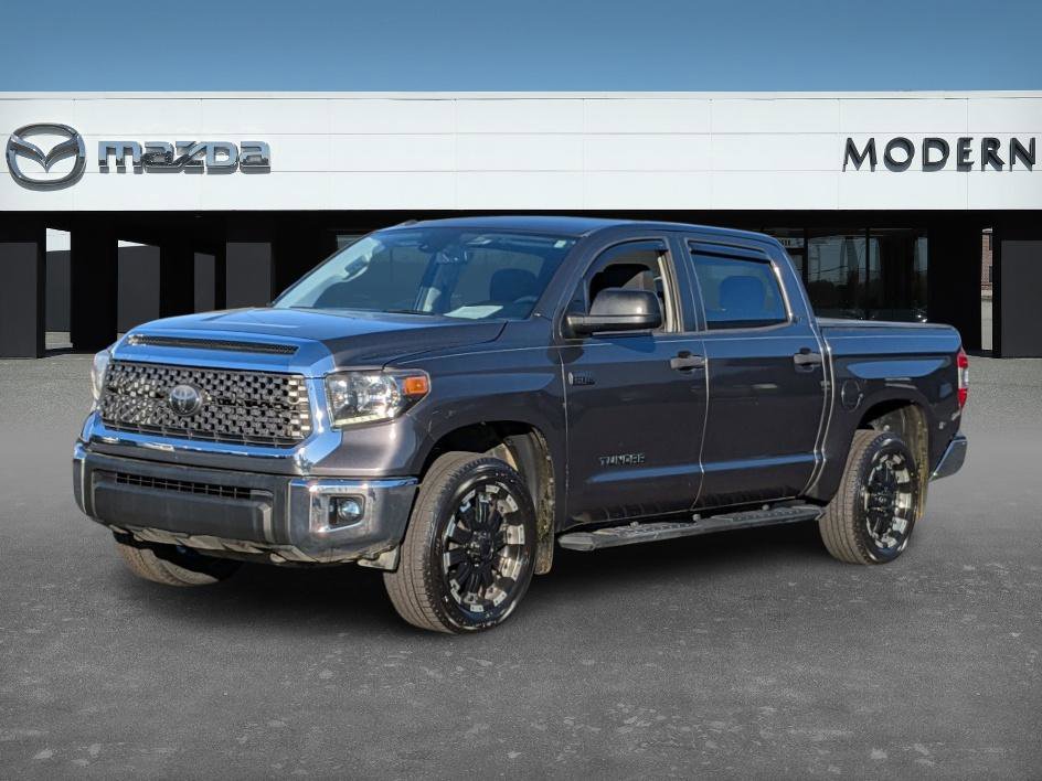 Used 2018 Toyota Tundra SR5 w/ SR5 Upgrade Package