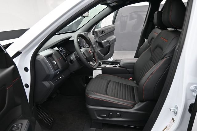 New 2026 Nissan Pathfinder Rock Creek w/ Rock Creek Premium Package AWD/4WD image 28