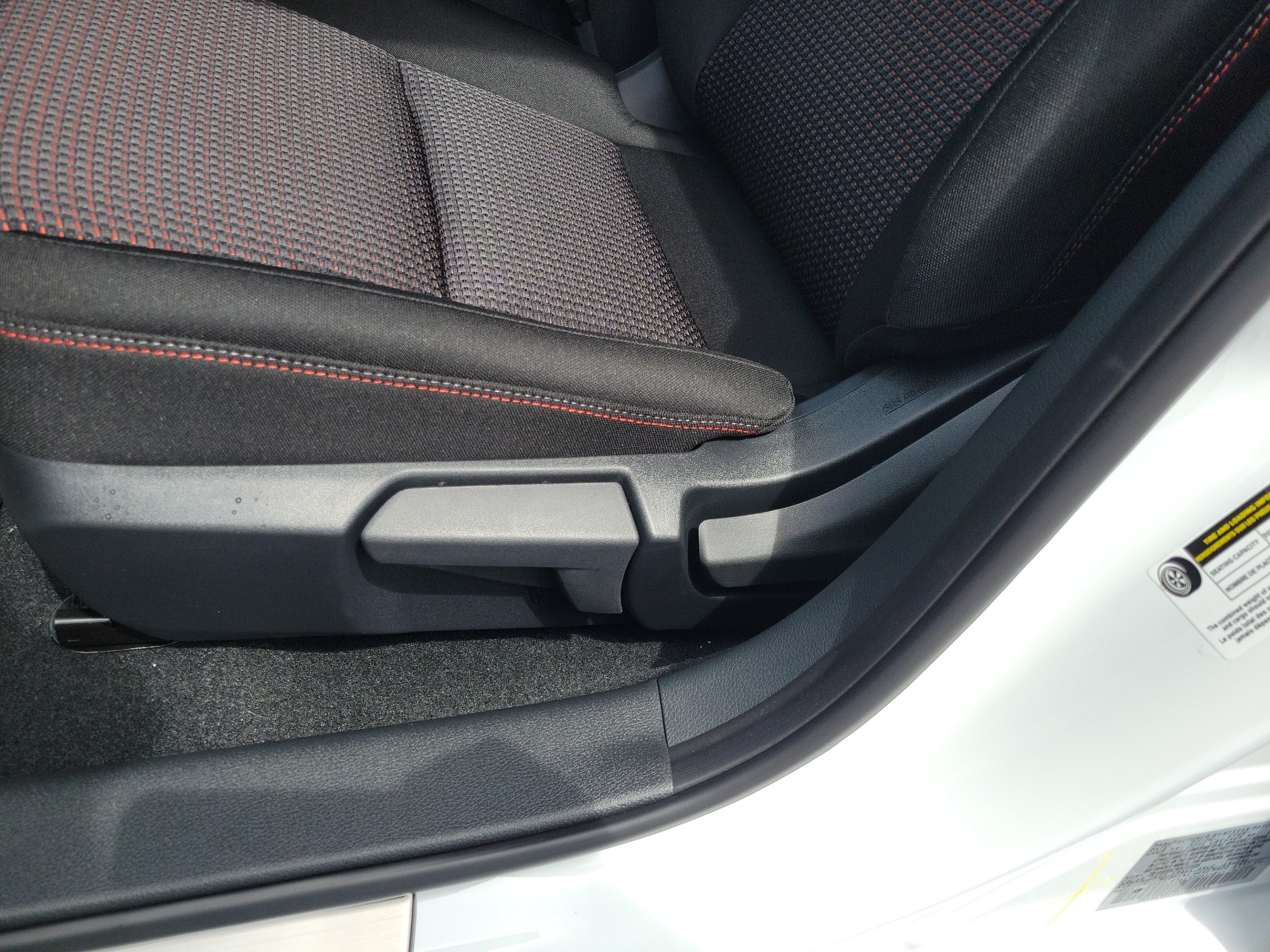 New 2027 Nissan Sentra SR w/ Floor Mat Package FWD image 18