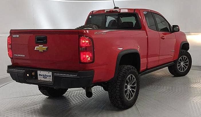 Used 2018 Chevrolet Colorado ZR2 AWD/4WD image 3