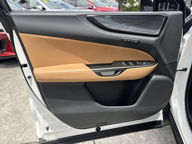Used 2023 Lexus NX 350 AWD image 13