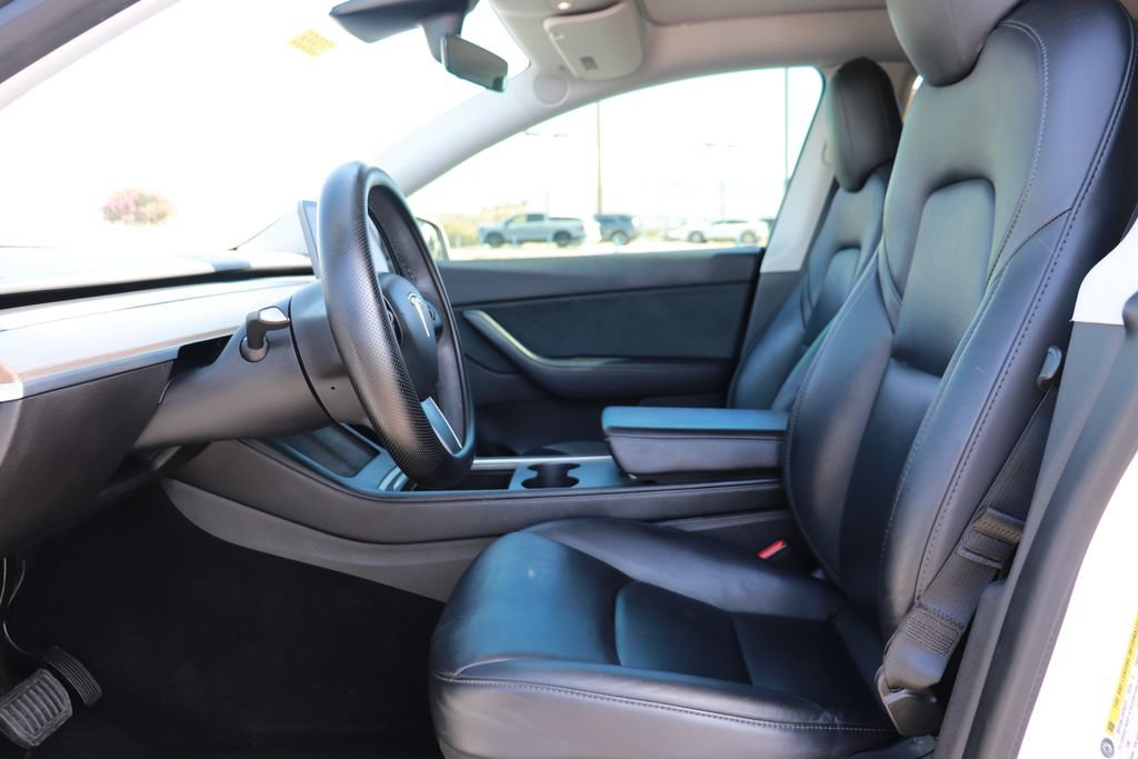 Used 2021 Tesla Model Y Long Range AWD/4WD image 11