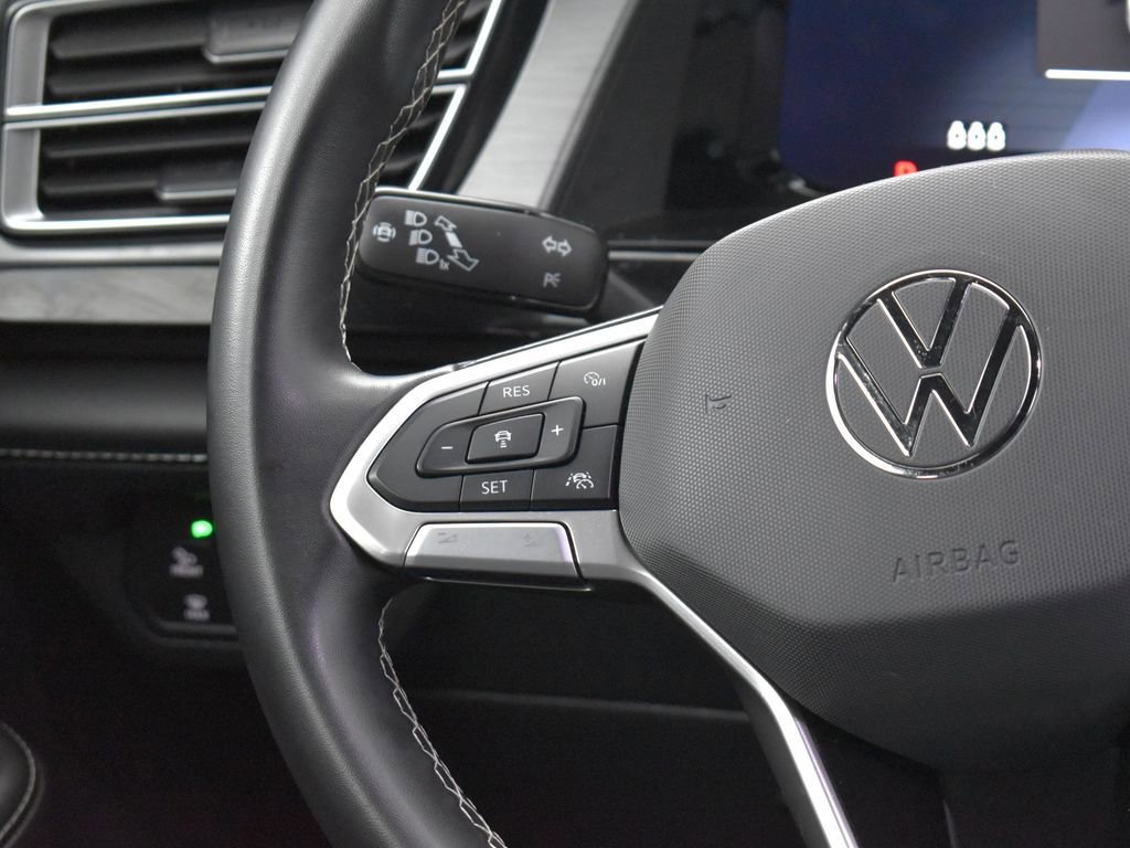 Used 2024 Volkswagen Atlas Cross Sport SE image 20