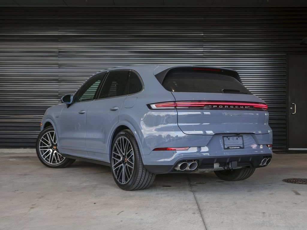 New 2026 Porsche Cayenne S AWD/4WD image 3