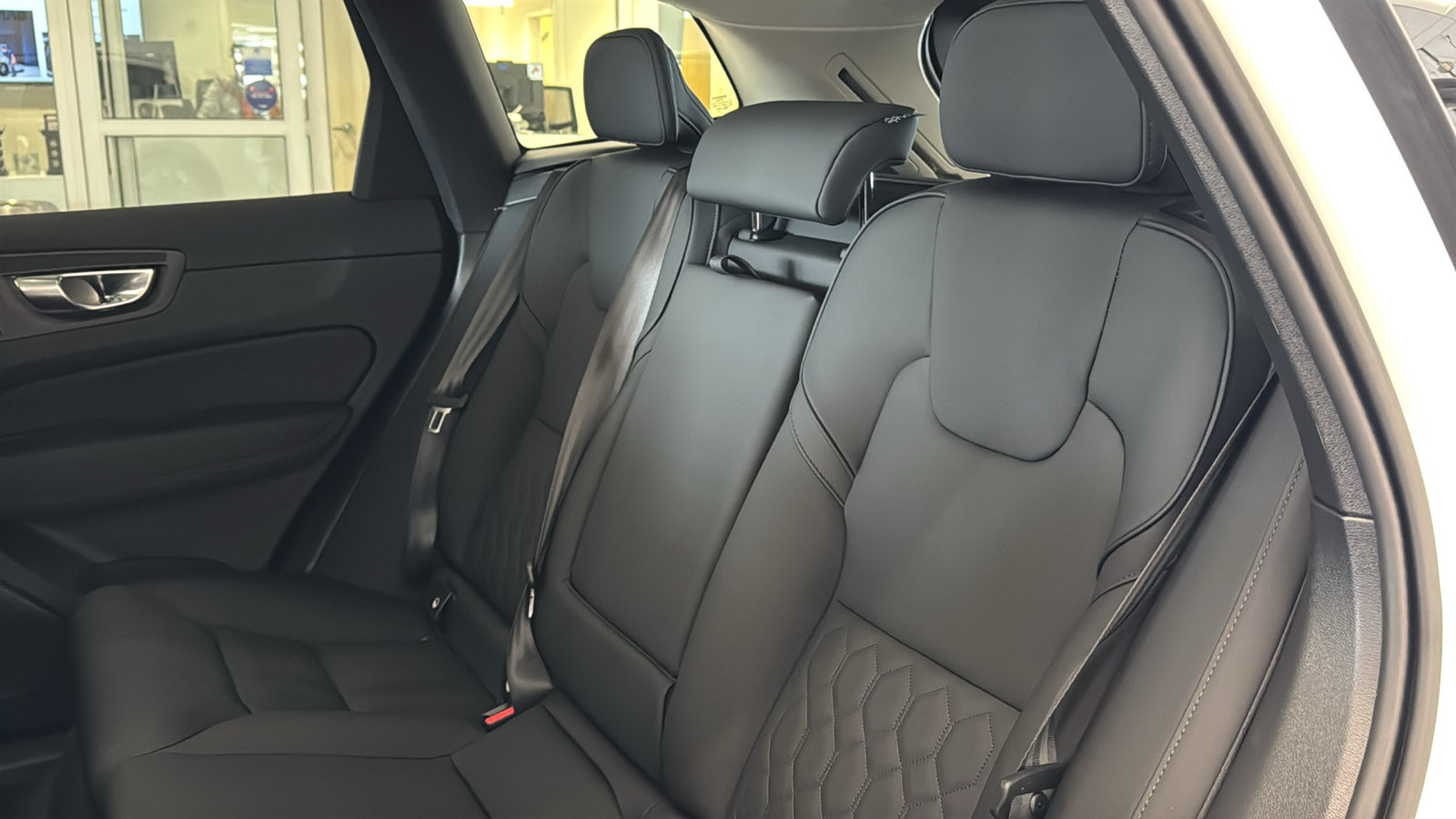 New 2027 Volvo XC60 B5 Plus AWD/4WD image 26