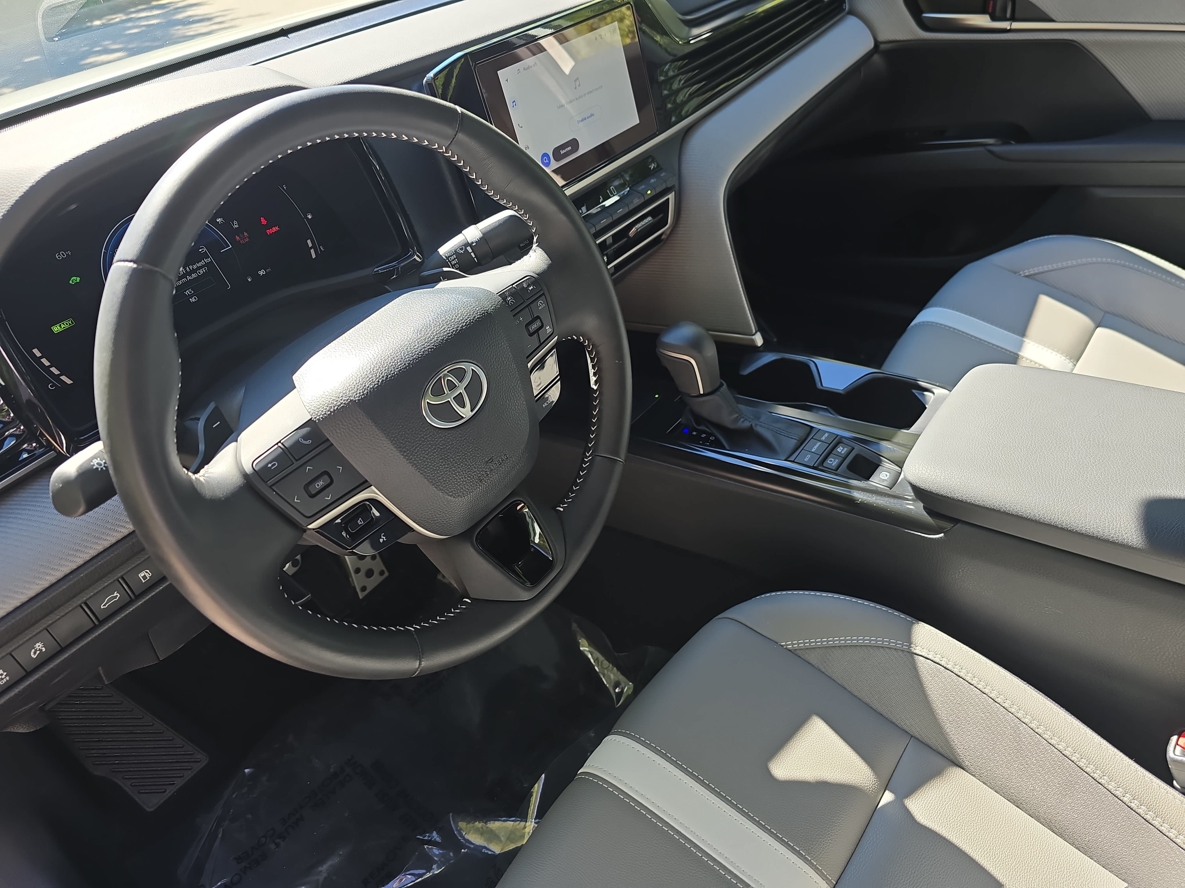 Used 2026 Toyota Camry SE w/ Convenience Package FWD image 15
