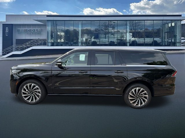 New 2027 Lincoln Navigator L Black Label AWD/4WD image 4
