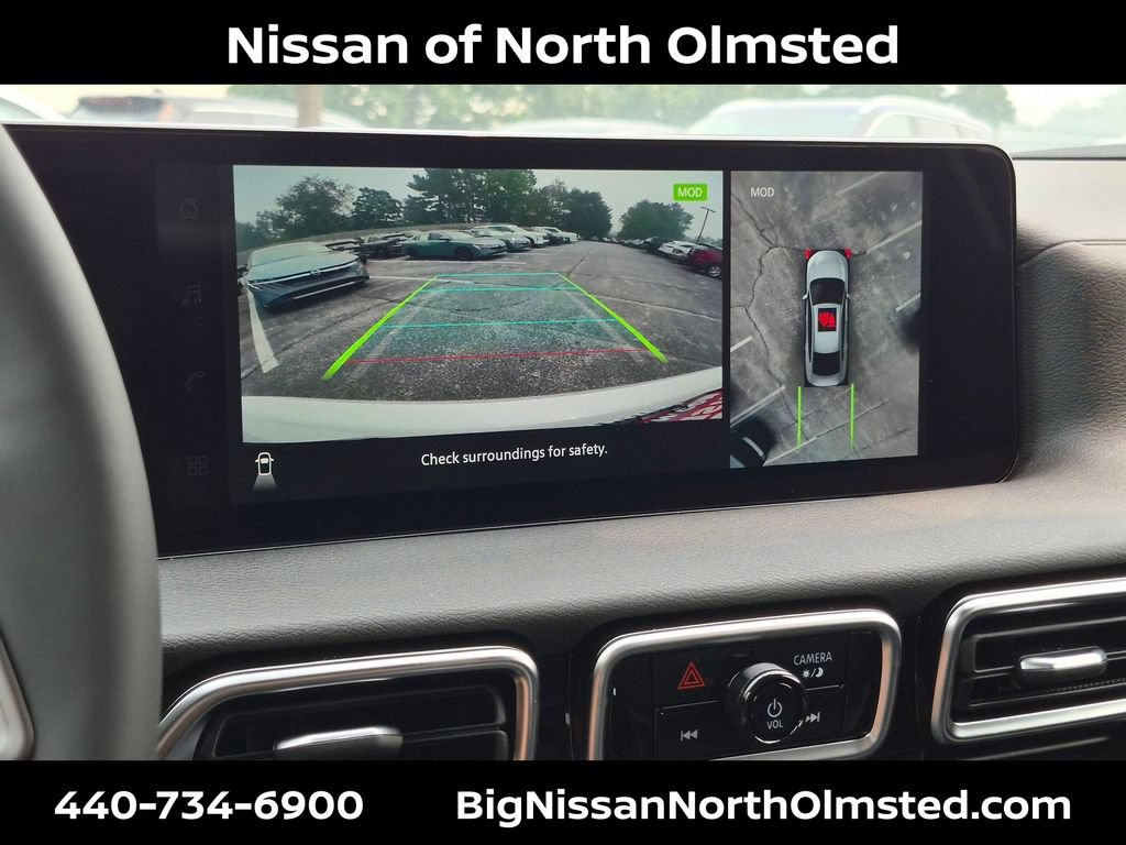 New 2026 Nissan Sentra SR w/ SR Premium Package FWD image 15