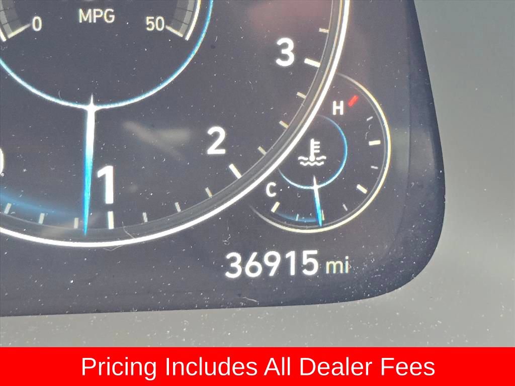 Certified 2023 Hyundai Sonata Limited w/ Preferred Accessory Package FWD image 16