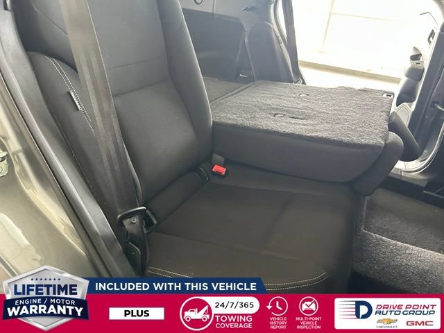 Used 2024 Nissan Rogue S AWD/4WD image 28