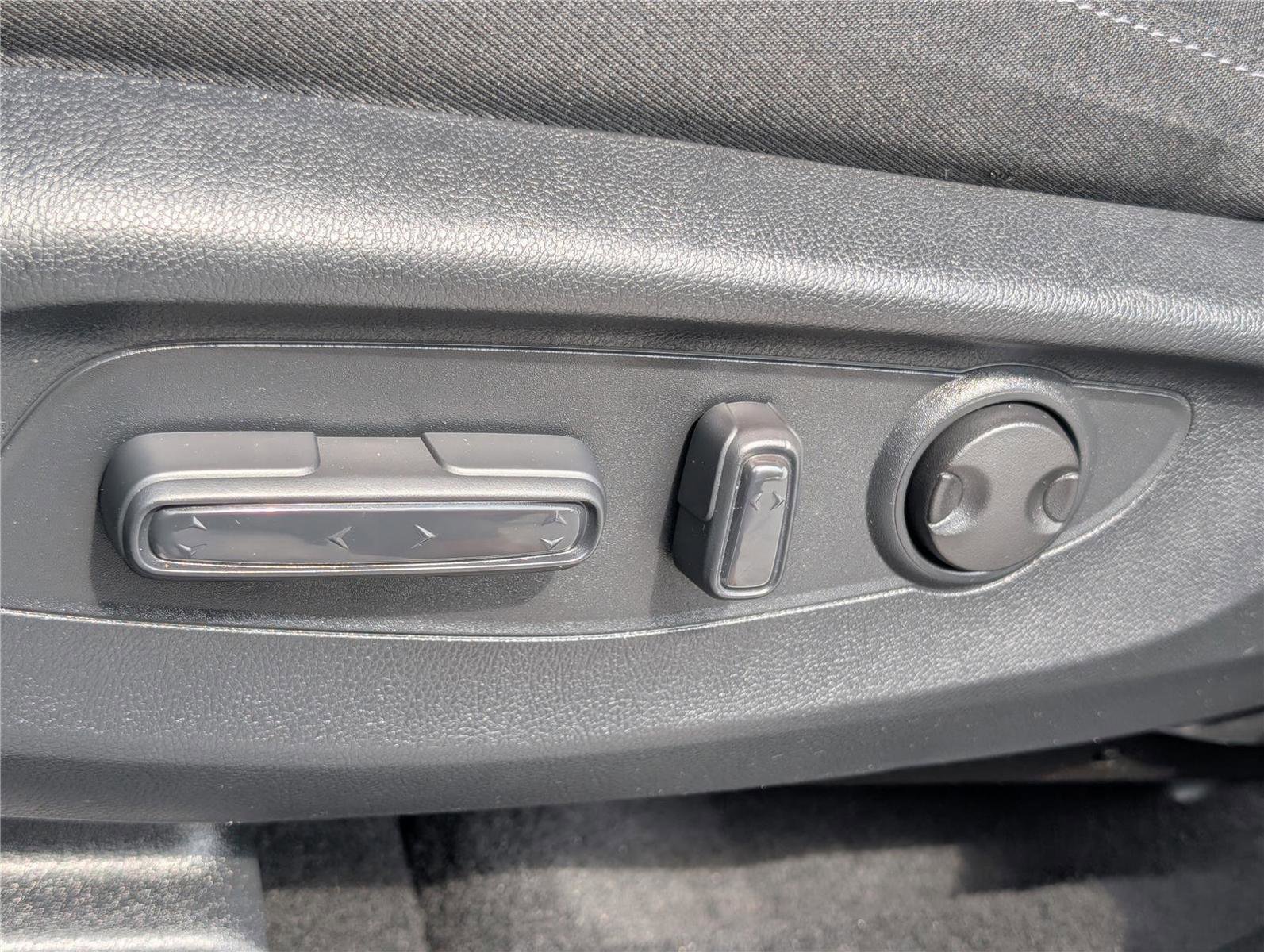 Used 2024 Honda CR-V EX image 19