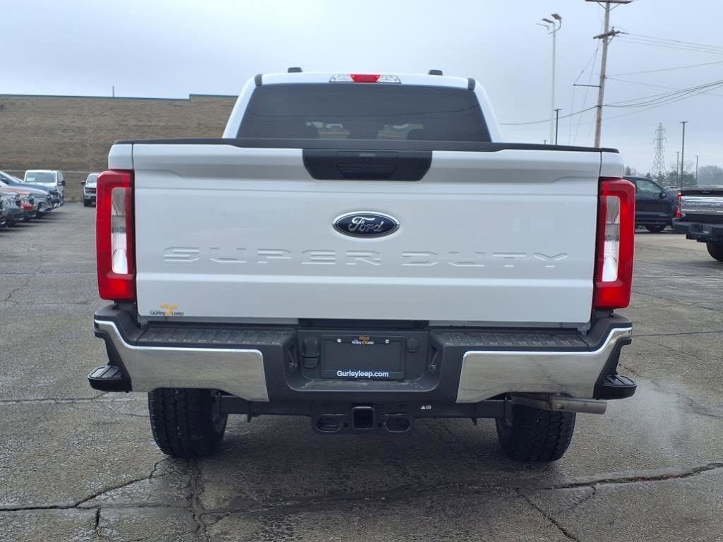 New 2025 Ford F350 XLT image 5