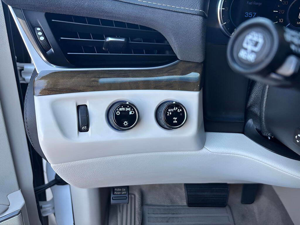 Used 2019 Cadillac Escalade Luxury image 10