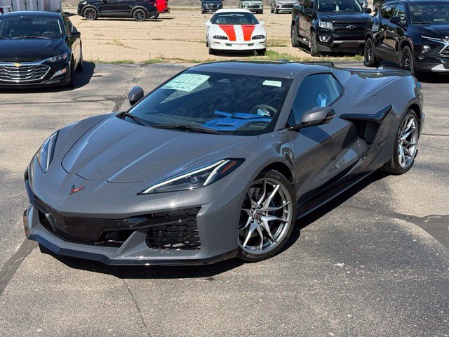 New 2027 Chevrolet Corvette Grand Sport w/ Z52 Sport Performance Package RWD image 1