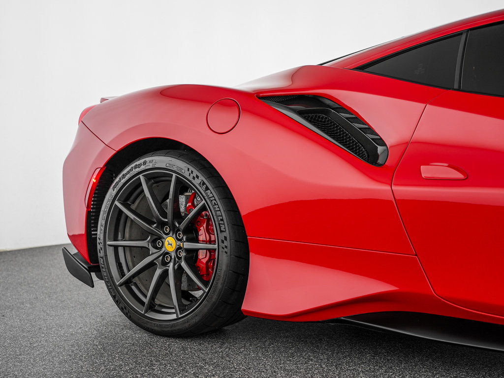 Used 2019 Ferrari 488 Pista Coupe RWD image 42