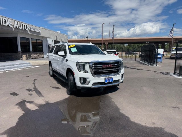 Used 2023 GMC Yukon XL SLT AWD/4WD image 53