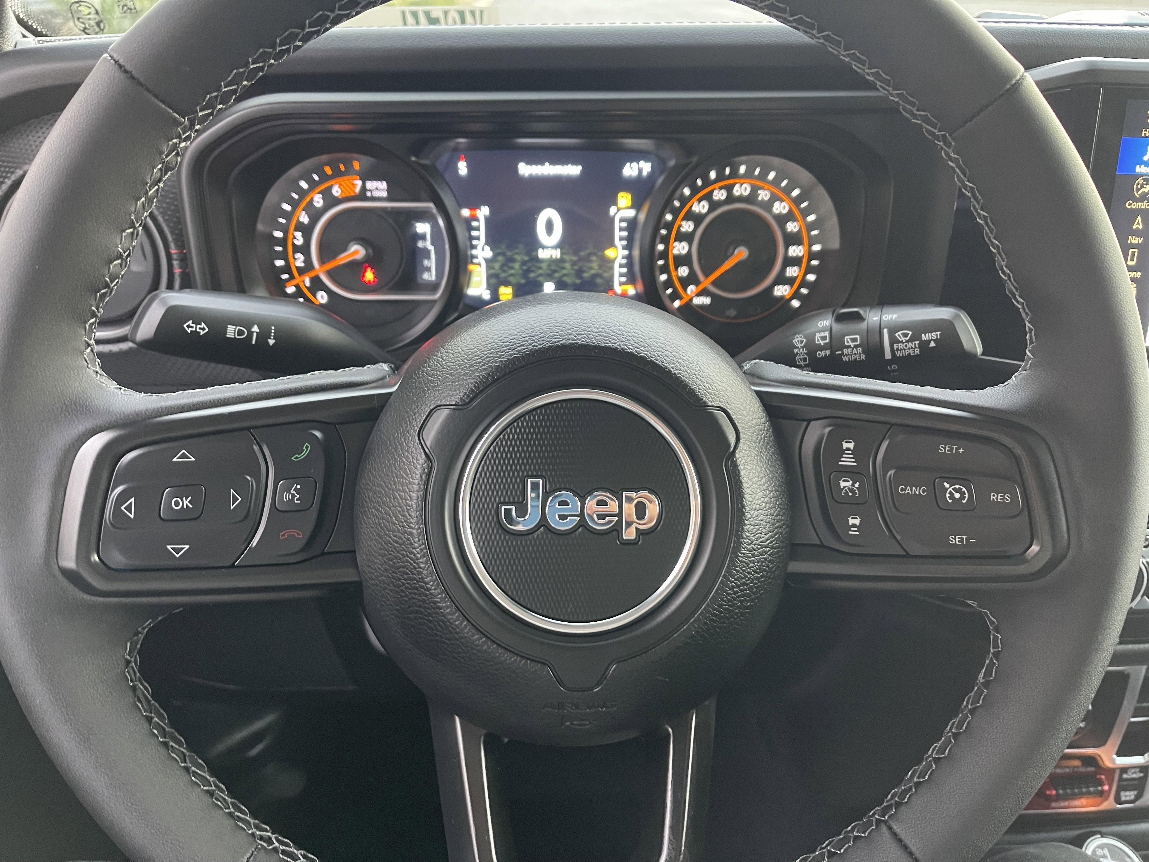 New 2026 Jeep Wrangler Unlimited Rubicon w/ Technology Group image 33