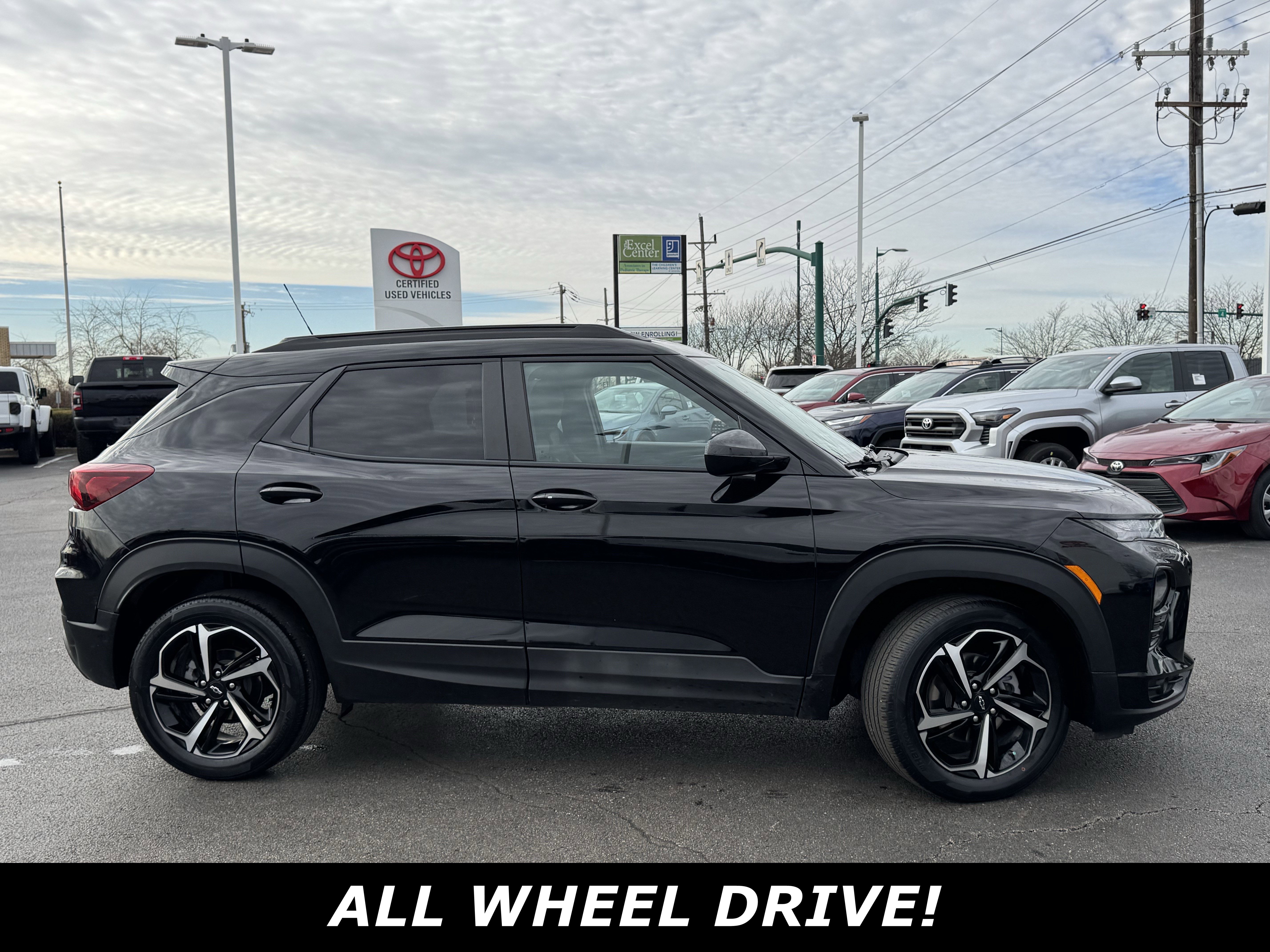 Used 2023 Chevrolet TrailBlazer RS w/ Convenience Package image 2