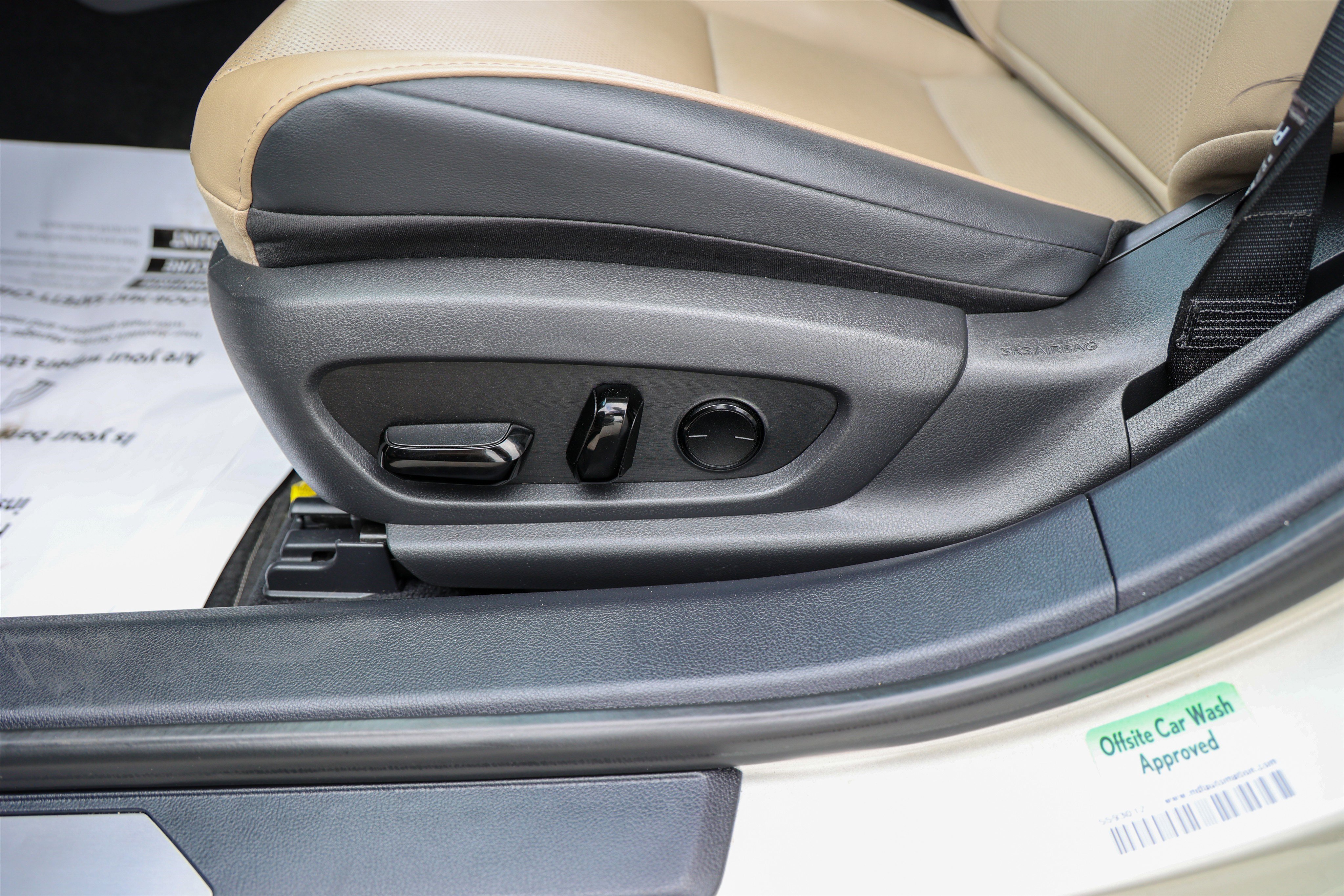 Used 2021 Lexus ES 350 w/ Premium Package image 40