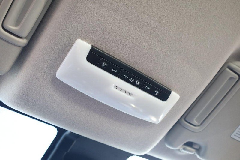 New 2025 Nissan Versa SV w/ Trunk Package image 16