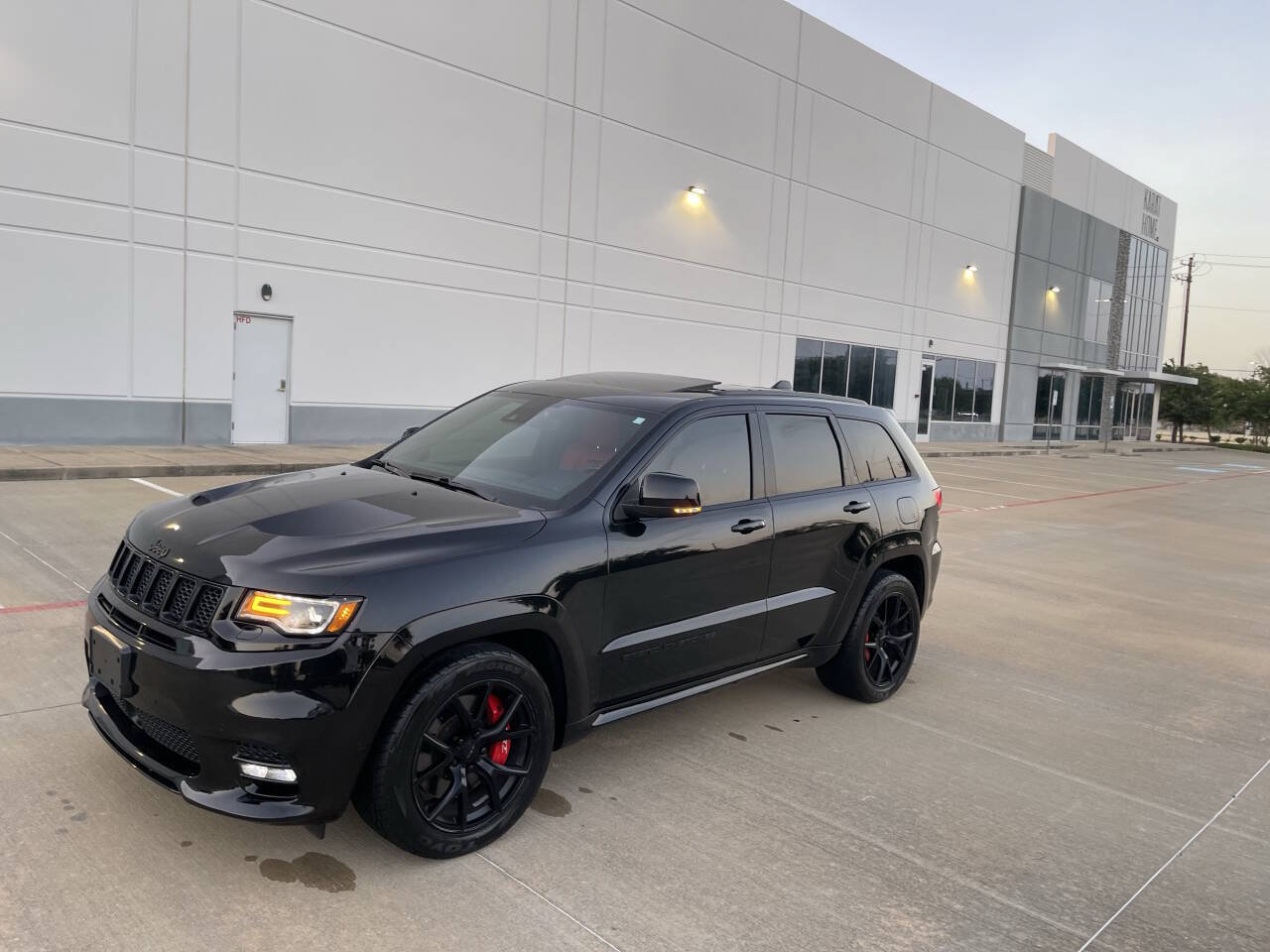 Used 2021 Jeep Grand Cherokee SRT AWD/4WD image 6