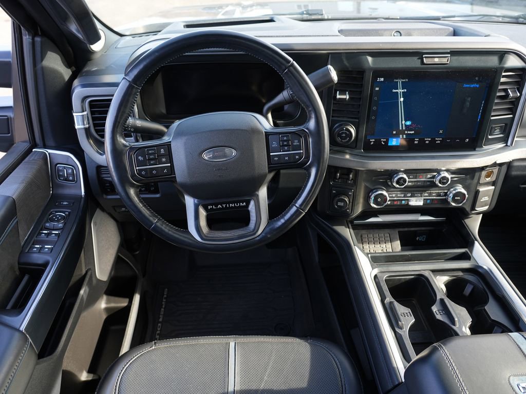 Used 2025 Ford F350 Platinum image 23